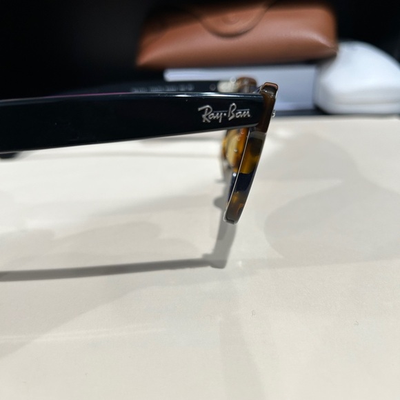 Ray Ban Sunglasses - Picture 4 of 7